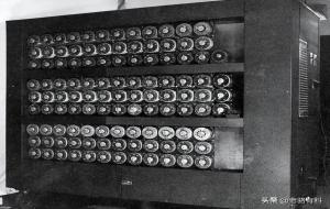 第一台电子计算机：年代 名字 发明者